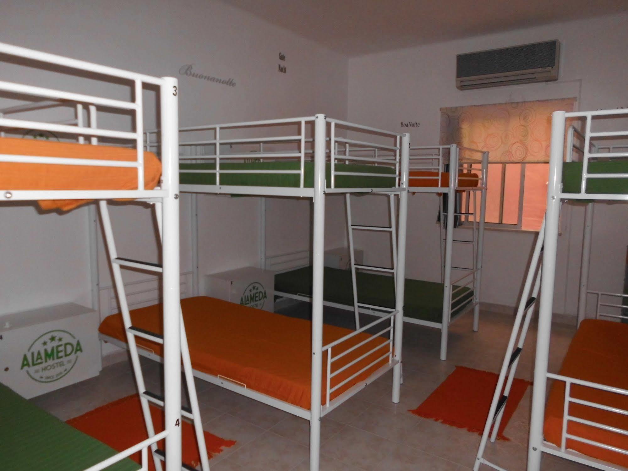 Alameda Hostel Portimão Extérieur photo